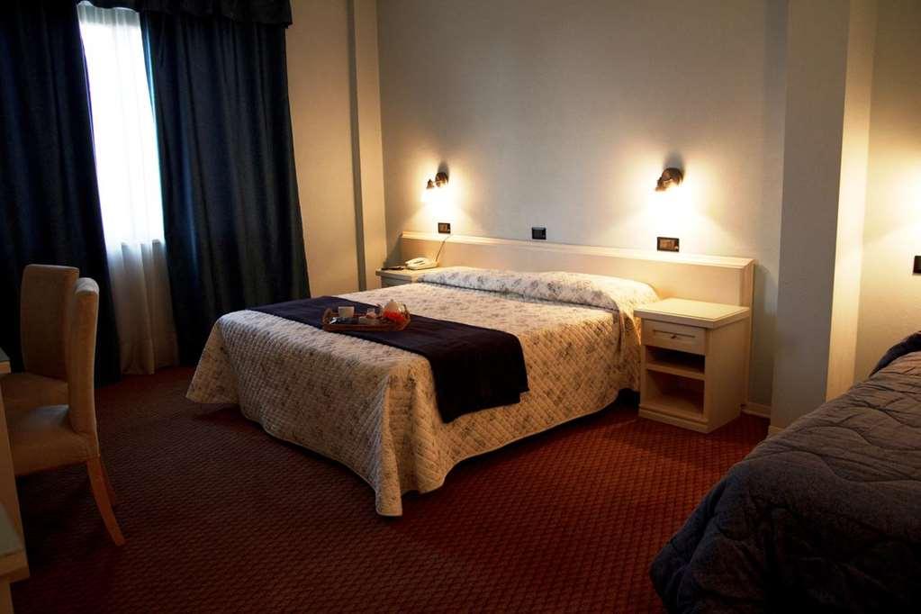 Il Grifo Hotel E Bisteccheria Toscana Montepulciano Stazione Zimmer foto